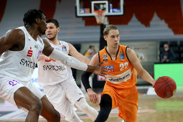 胜的另一保 胜的另一保